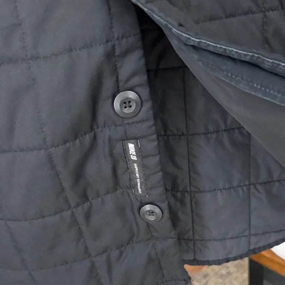 Nike Men's Black Quilted Shirt Jacket - Picture 3 of 9